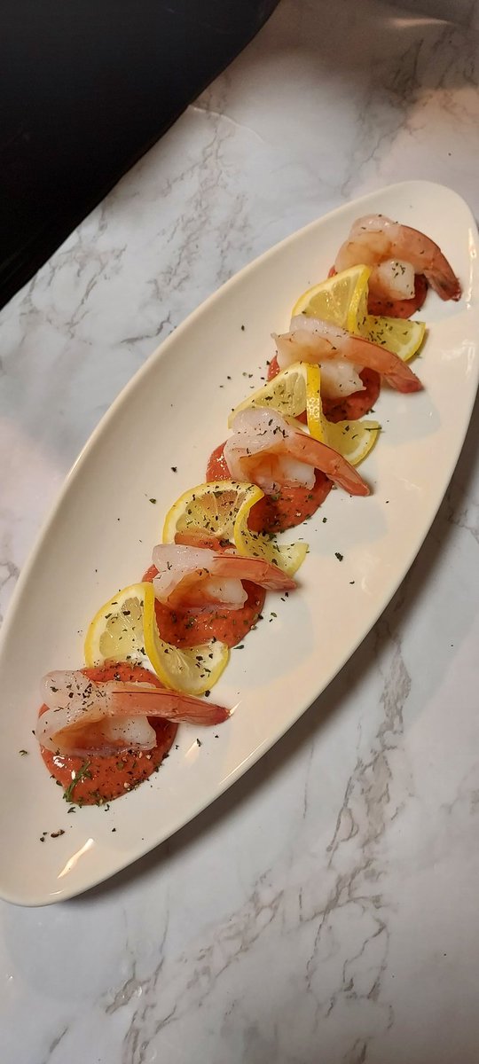 MissGabbyGuns's tweet photo. My version of shrimp cocktail! π€ delicious and low fat ππ #ChefGabby https://t.co/fGRQ4AhCZz