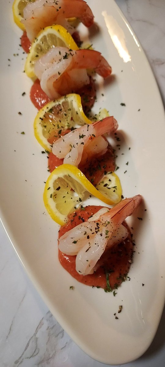 MissGabbyGuns's tweet photo. My version of shrimp cocktail! π€ delicious and low fat ππ #ChefGabby https://t.co/fGRQ4AhCZz