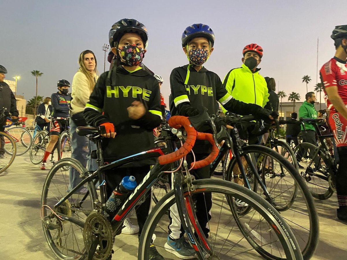 El 3 de Enero realizamos junto a grupos de ciclistas de Torreón la Rodada Anual de Bienvenida para nuestro alcalde, el Lic. Román Alberto Cepeda.
 Con eventos como este, seguiremos  promoviendo la práctica del deporte entre los y las torreonenses.

#TorreónSiemprePuede 🚴🏼‍♀️🚴🏻