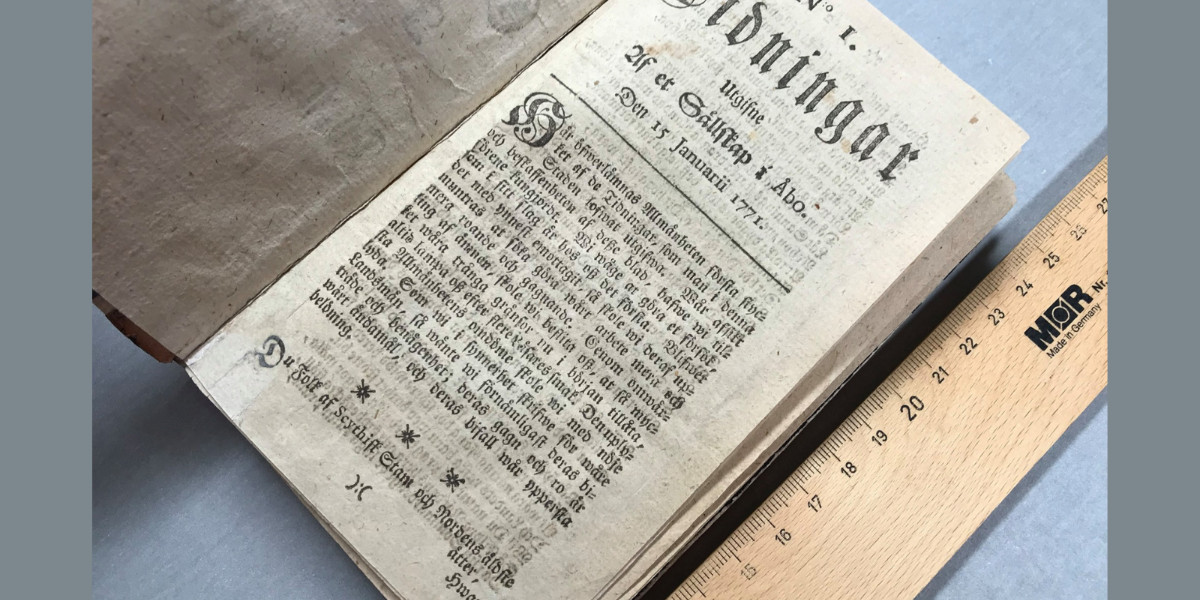 NatLibFi's tweet photo. Huomenna lauantaina 15.1. on Suomen sanomalehdistön syntymäpäivä! 🎊 Suomen ensimmäinen sanomalehti Tidningar Utgifne af et Sällskap i Åbo ilmestyi 15.1.1771. Digitoitu lehti on luettavissa täällä: https://t.co/juzcE0blgz 
#digikansalliskirjasto #sanomalehdet #digitointi https://t.co/CZ2XzUxVO9
