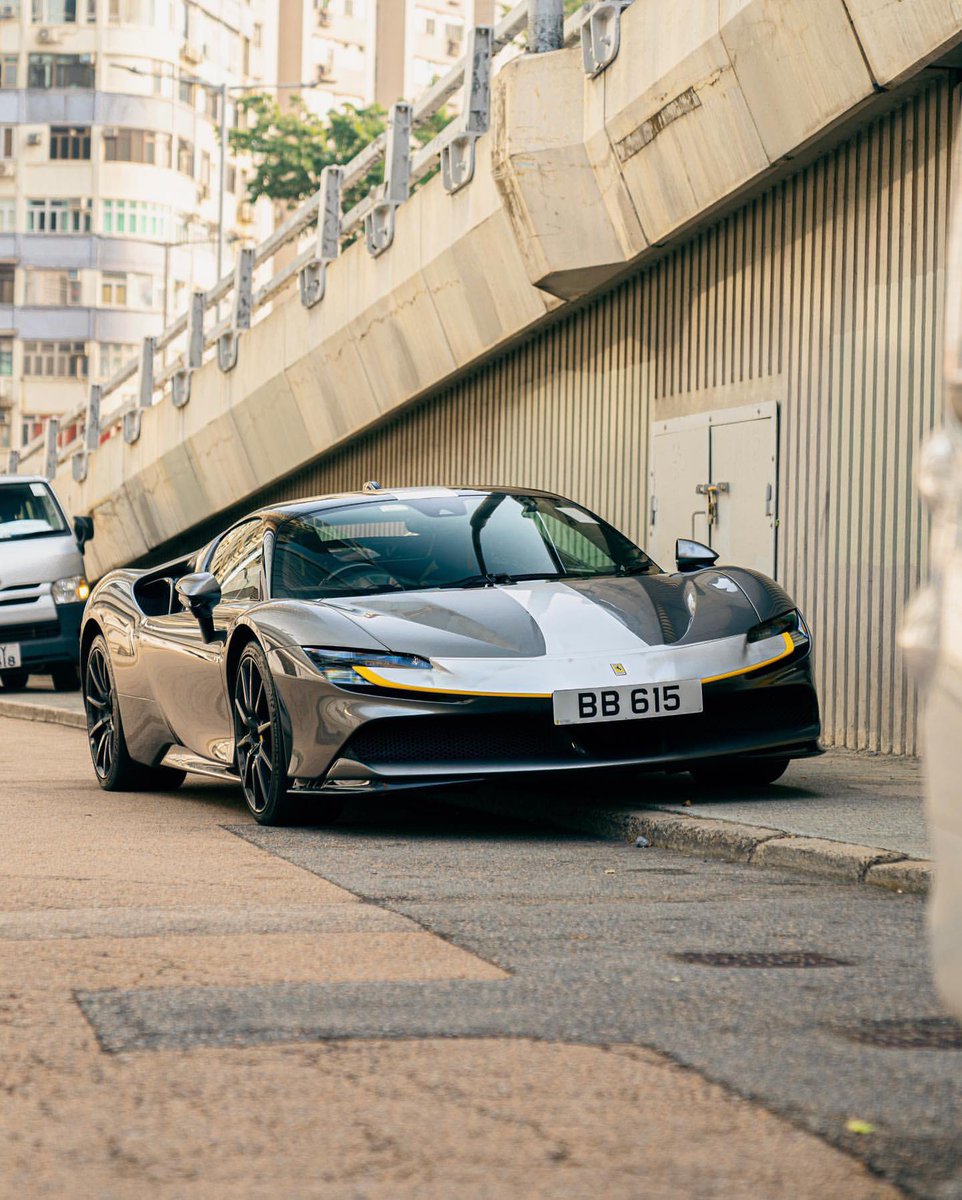 carpxrnpicx's tweet photo. SF90 Stradale https://t.co/rnz9n7Qw2Y