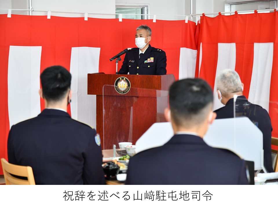 JGSDF__Katsuta's tweet photo. 令和4年を迎えました🐯ツイッターをご覧の皆様、本年もよろしくお願いいたします🎍
#勝田駐屯地 は1月13日、駐屯地成人行事を行い、新成人26名の門出を祝福しました✨部隊長などが見守る中、新成人は直筆で書いた「新成人の抱負」を力強く読み上げ、決意を新たにしました☺️
#成人式 #自衛隊 #茨城 https://t.co/ubtT2in5ae