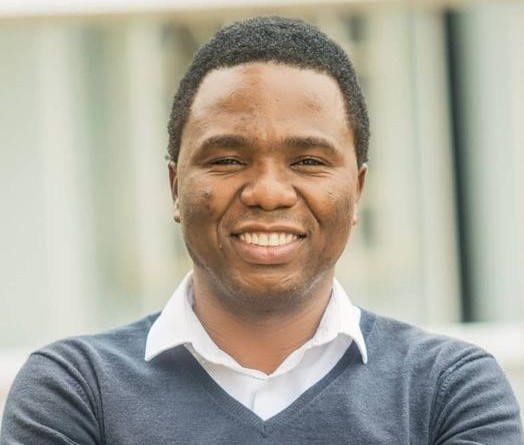 moneyfmzambia's tweet photo. [NOW] #Special_Interview 

We are hosting Presidential Spokesperson and Special Assistant to the President Mr. Anthony Bwalya for a special discussion around issues affecting the economy, Covid-19 plus much more. https://t.co/gNeUW9eNRV