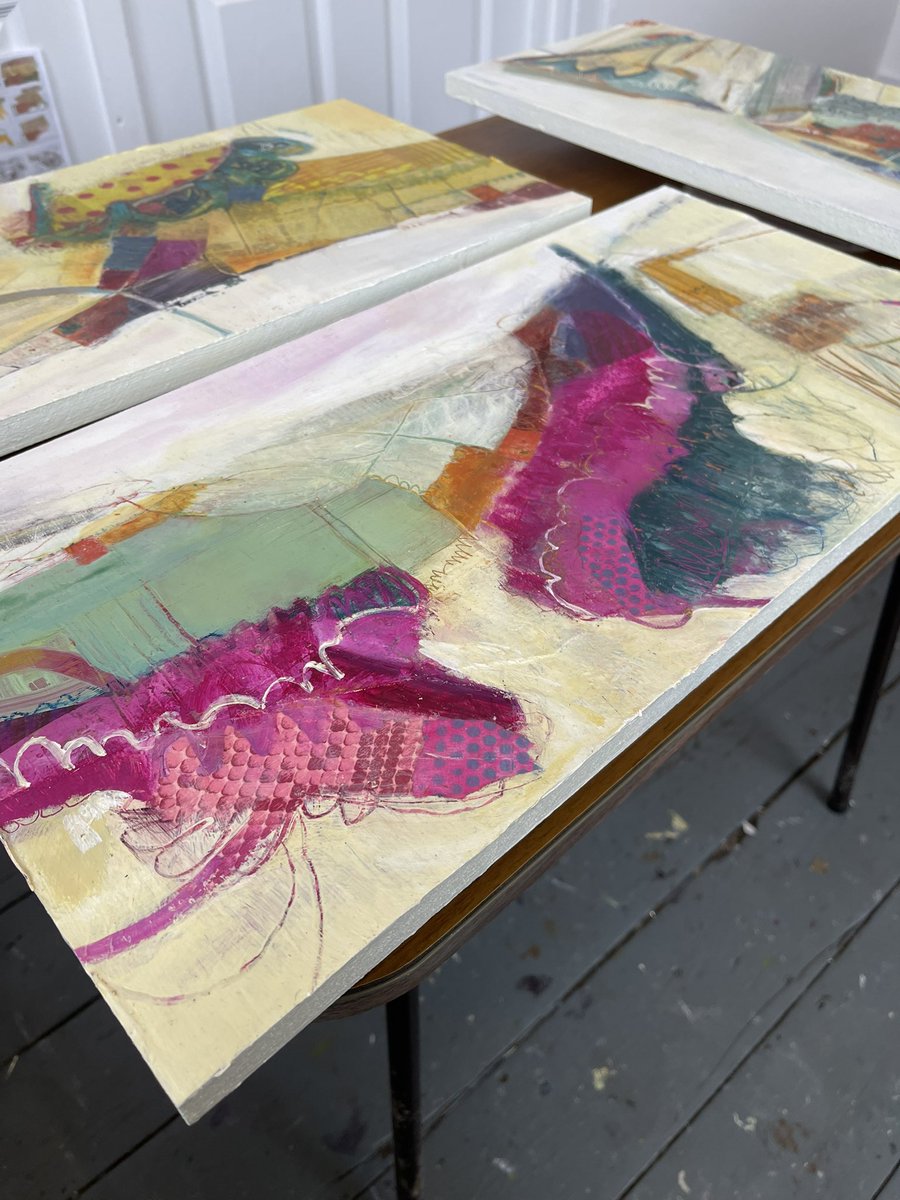 LizAckerleyArt's tweet photo. Thrilled that my varnish arrived this week so I can finish my panoramic landscapes for my forthcoming exhibition: Landscape Inside Out with @hughwinterbott1 @GalleryOldham #abstractlandscapeartist #locallandscapes #saddleworth https://t.co/hCefo7rp6H