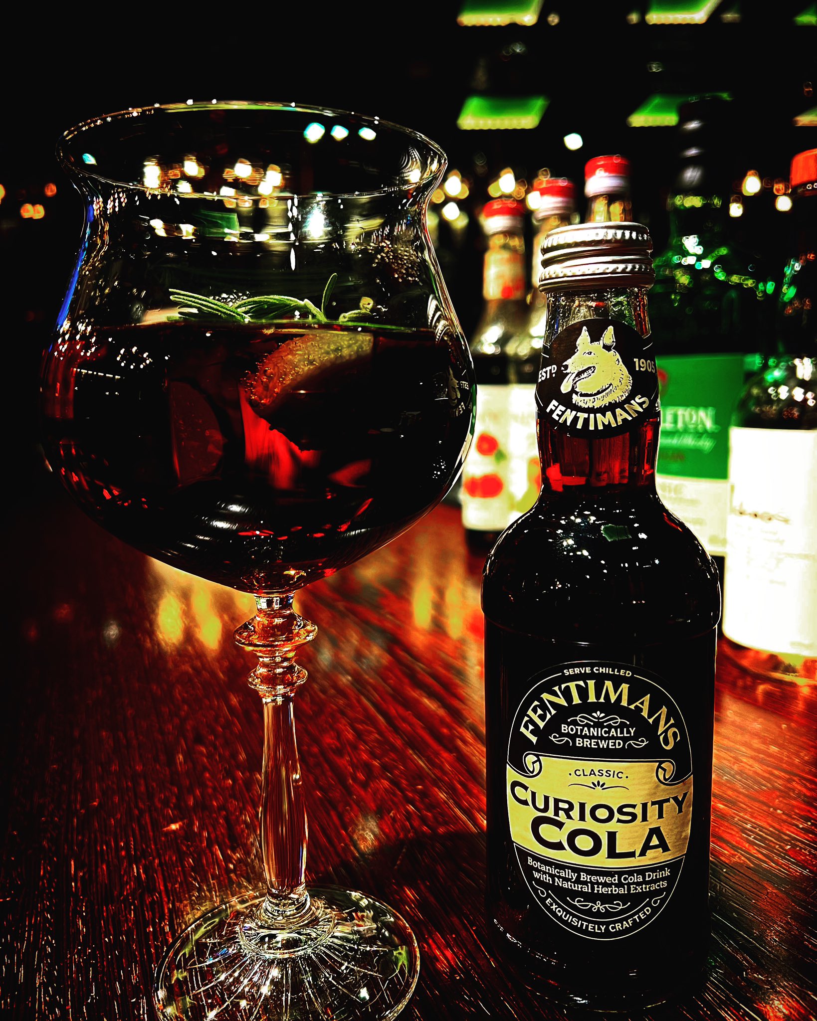 Personal Jesus Bar Fentimans Curiosity Cola フェンティマンス キュリオスティコーラ イギリス産のトラッドな天然素材のクラフトコーラ ジンやラム ウイスキーなどお好みのスピリッツとの組合せもお愉しみ頂けます Pjb Fantimans Craftcola