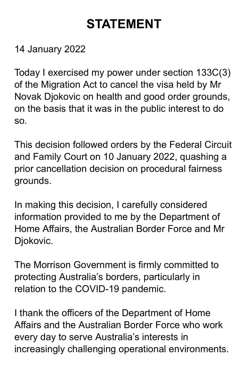 Alex Hawke, ministro dell’immigrazione, cancella il visto di Novak Djokovic