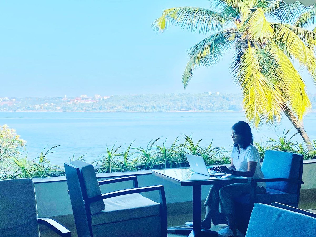 SanyuktaSam1's tweet photo. #workfromgoa 🏖When things get worse in #Delhi, life presents opportunities… a short work break !! 
#WorkFromGoa is the best gift !! https://t.co/NDATbNaPC4