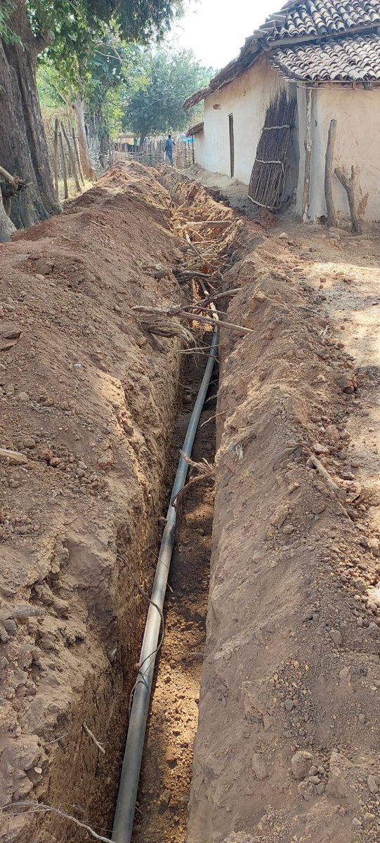 ग्राम बागनदी , विकासखंड छुरिया में सोलर टंकी बनाने का कार्य एवं पाइप लाइन बिछाने का कार्य प्रगतिरत है I
मोर गांव , मोर पानी, मोर जिम्मेदारी !
<a href="/jaljeevan_/">Jal Jeevan Mission- #JalJeevanMission #HarGharJal</a> <a href="/PMOIndia/">PMO India</a> <a href="/UNICEFIndia/">UNICEF India</a> <a href="/MoJSDoWRRDGR/">Not Ministry of Jalshakti Anymore</a> <a href="/Gururudrakumar/">Guru Rudra Kumar</a> <a href="/sweta247/">Sweta Patnaik</a>
 #AajPaaniKiKyaKahaniHai