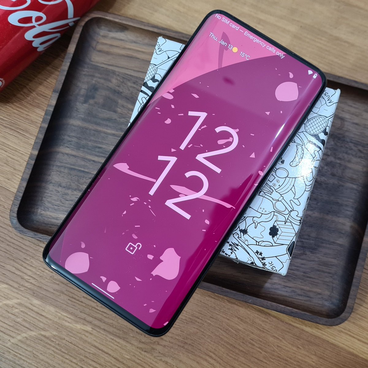 techdroider's tweet photo. Google Android 12L (Beta 2) https://t.co/ytBOoQOGPD