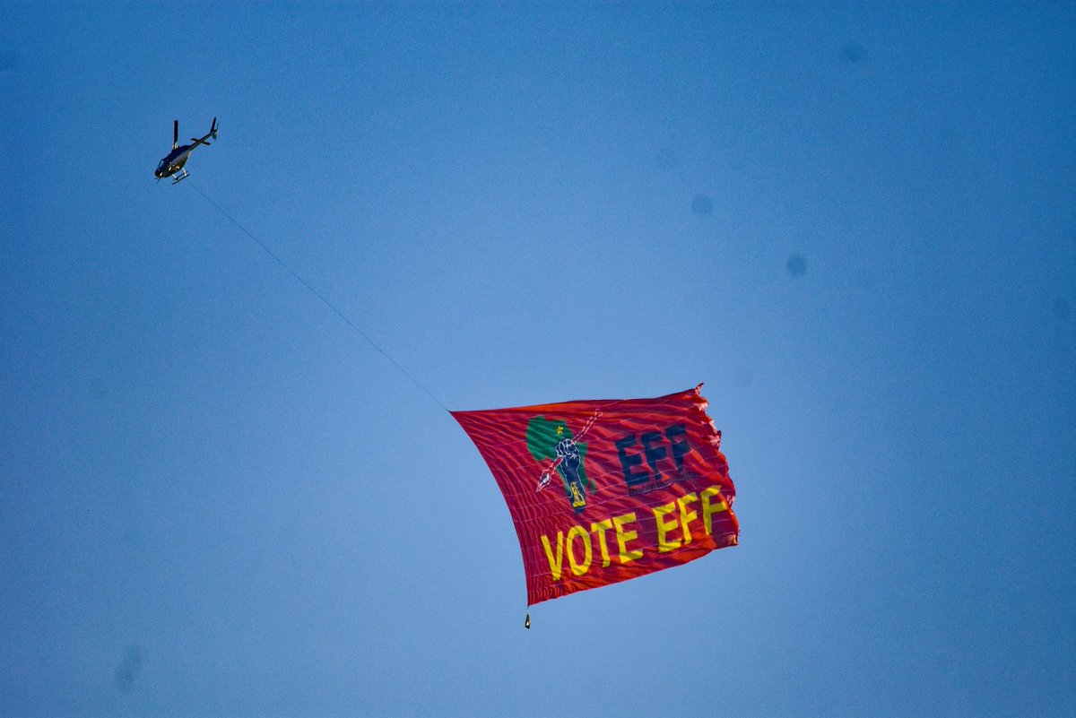 CandleySeroba's tweet photo. Let the red flag fly higher n higher, all the time #EFFred Friday https://t.co/g2PmQZTO0l