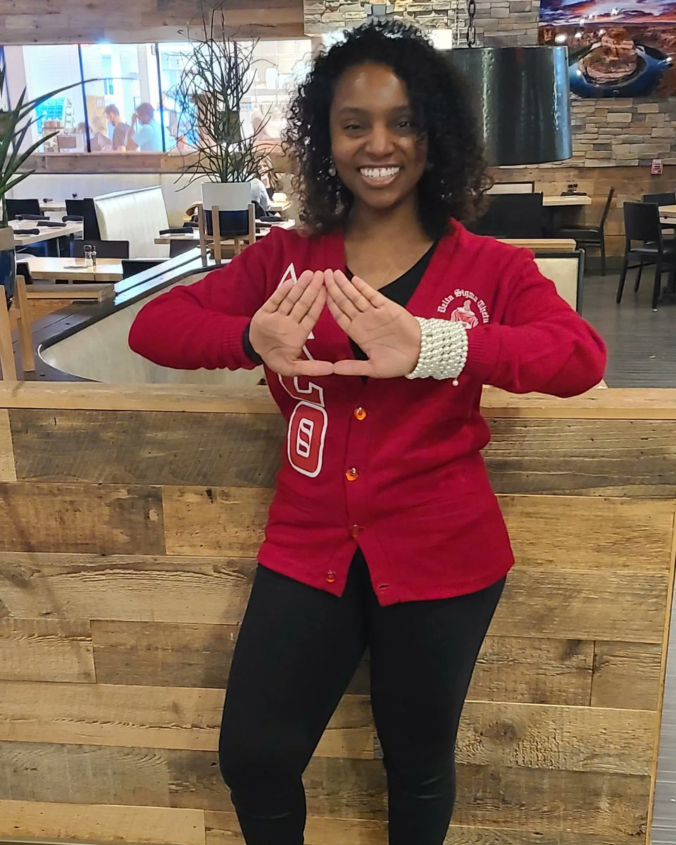 dr_mpatrice's tweet image. Can't let the evening pass without wishing a very Happy Founders Day to all my Sorors of Delta Sigma Theta Sorority, Inc. Oh to be a Delta Girl 🔺️🐘❤ #DST #DST109 #DST1913 #LivingOurLegacy