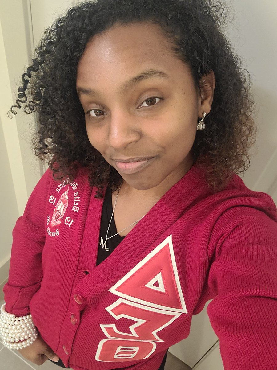 dr_mpatrice's tweet image. Can't let the evening pass without wishing a very Happy Founders Day to all my Sorors of Delta Sigma Theta Sorority, Inc. Oh to be a Delta Girl 🔺️🐘❤ #DST #DST109 #DST1913 #LivingOurLegacy