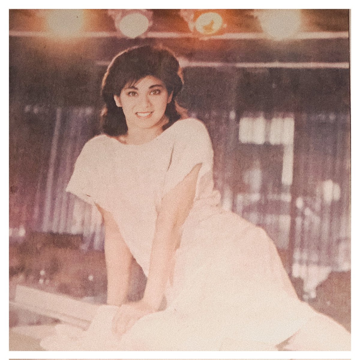 FollowDearJoey's tweet photo. ⚡FLASHBACK FRIDAY ⚡No more sad songs for Joey Albert by Jack Teotico (WEEKEND JULY 14, 1985)
 
"What's Joey really like? Is she the kalog talent one sees on TV, or is she the serious girl behind the sad songs?" @joey_albert
 
#joeyalbert
#weekend #circa1985 
📸 @kawaiiethel https://t.co/I2woirEDLq