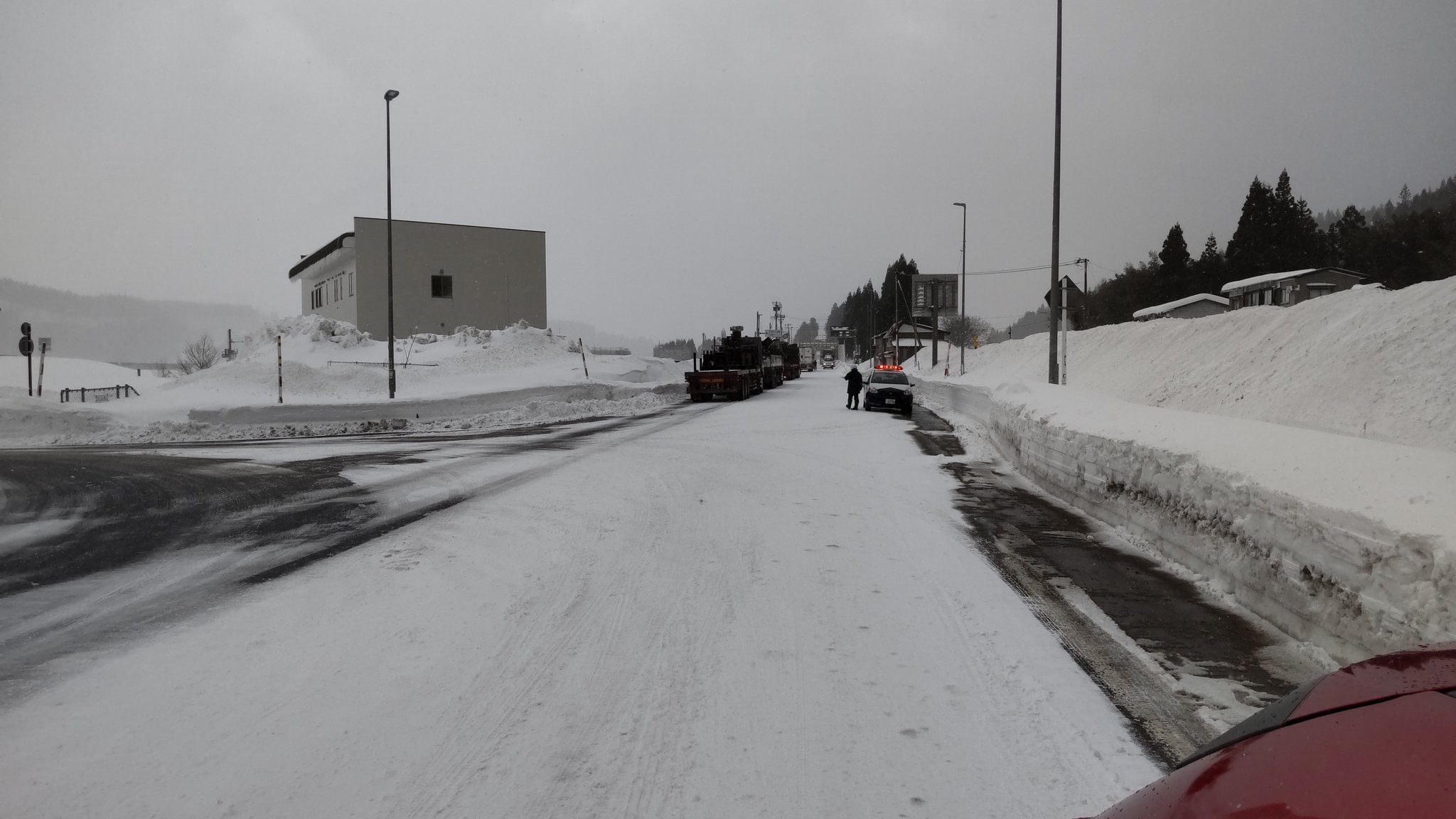 Kein S51 国道47号 戸沢村真柄地区で事故で通行止めです 古口 新庄道路は通れたので そっちに迂回を T Co Wvq3ovya9t Twitter