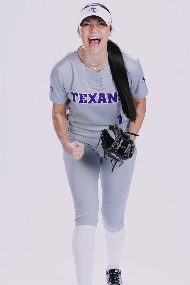 jen_medford's tweet photo. Media Day 2022 #tarletonsoftball #1 #bleedpurple https://t.co/4t7zughQUe