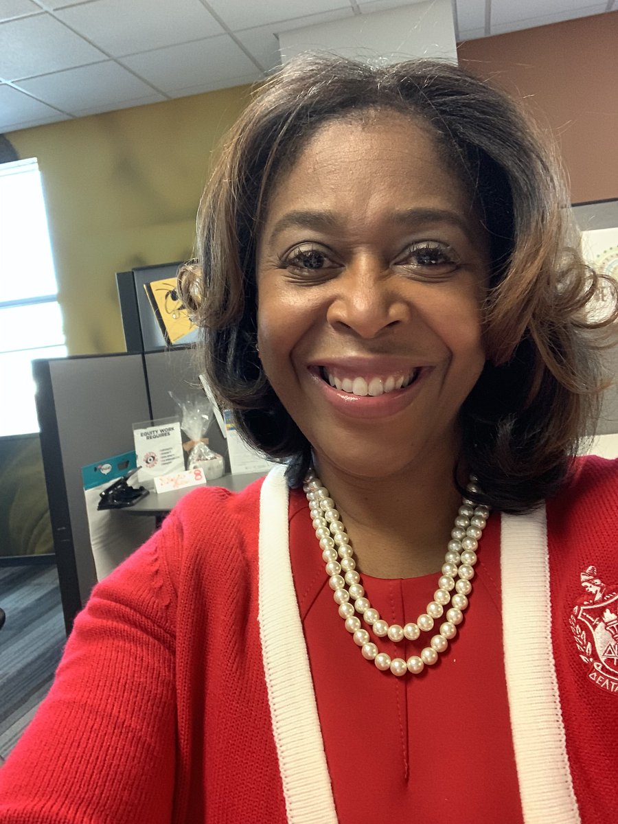 hudson1795's tweet image. Here’s to an Amazing @dstinc1913 Founders Day with my APS Central Office Sorors #DST109 #dst109foundersday 🔺❣️‼️