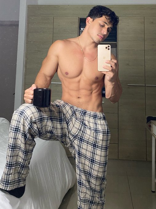 Good Night 💦  Onlyfans 20% OFF 💦  https://t.co/OohhAogG7D https://t.co/dWl67CtHT8<a href="/tag/tjbiggz"class="tags"><span>#tjbiggz</span></a><a href="/tag/cakdup"class="tags"><span>#cakdup</span></a>