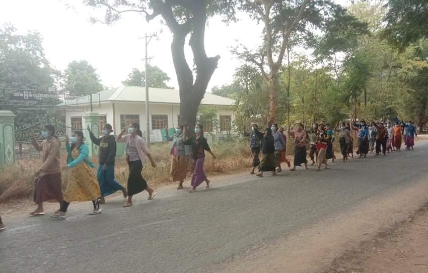 DEMO REVO tweet media