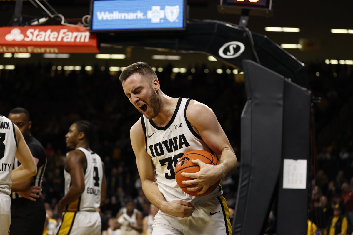 IowaHoops's tweet photo. Certified Freak https://t.co/cwoO2GASs7