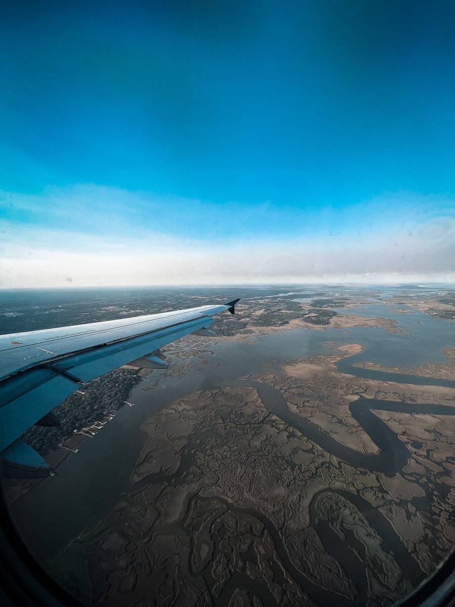 carlinagreen_'s tweet photo. Jacksonville has pleasantly surprised me.
Some shots from the clouds☁️ https://t.co/9eiDE0xtwK