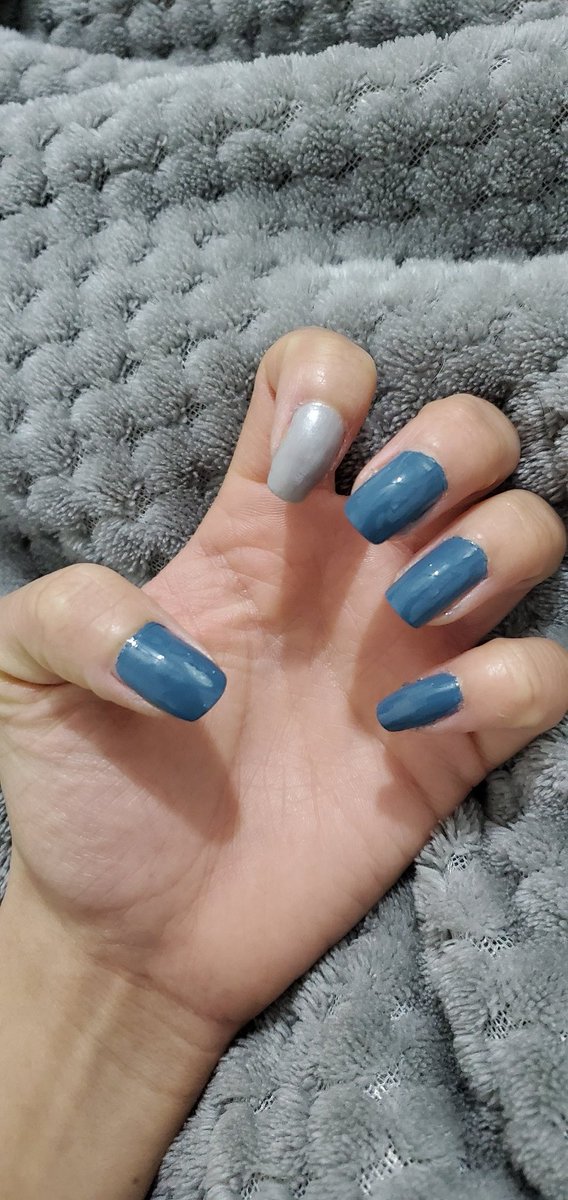 ILuvUAdele's tweet photo. INSPIRATION IN NAILS THIS WEEK💙
(Sowwy i'm not a manicurist🙈)
#StreamOMG
#OhMyGod https://t.co/2zQYhcCSUJ