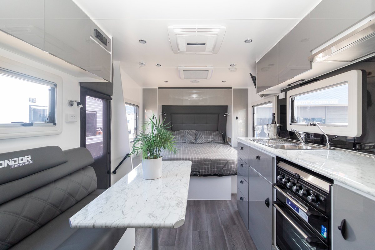 ausmhc's tweet photo. At 21ft, the Land Bruiser is a popular layout from Condor Caravans, covering all home and travel essentials.

See more of the 21ft Land Bruiser - https://t.co/zgCu6hXm33

#YouGottaGetOutHere #CondorCaravans #LandBruiser #NewCaravans #SeeAustralia #TravelNSW https://t.co/3uizgwzZlM