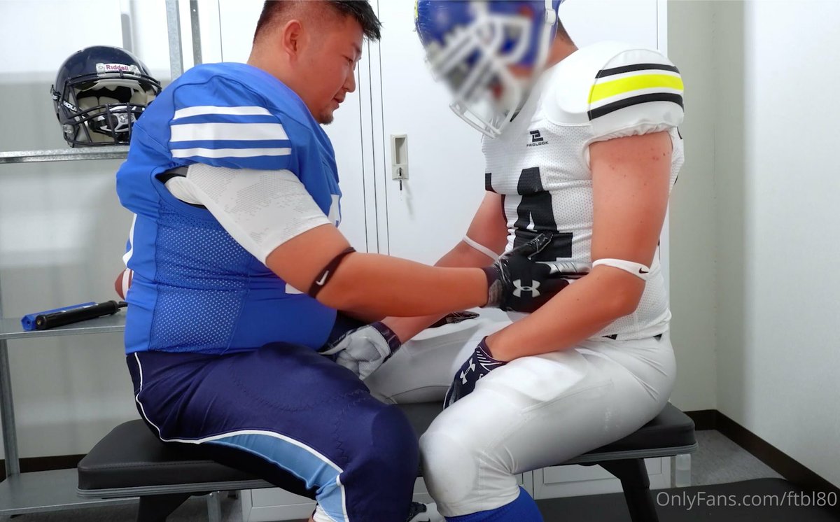 ftbl80's tweet photo. 【Fun After Football Practice🏈】
@blc113113
You can also purchase the movie on onlyfans for 9.0USD!
👇👇👇
https://t.co/QhWNBg0bhF https://t.co/S4E4ggoNyi