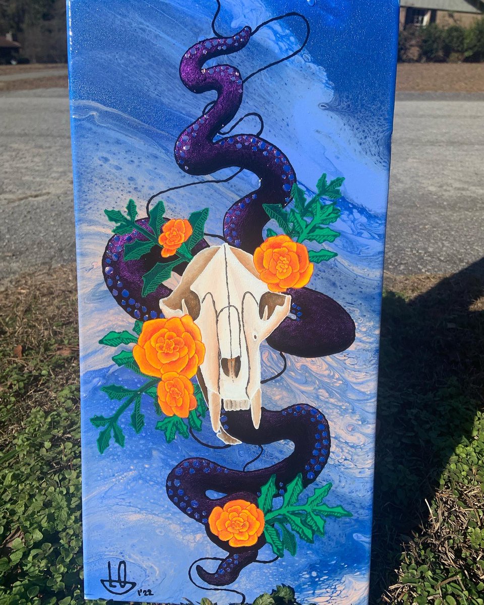 Lotide__'s tweet photo. Mama Bear 1.21
10x20 NFS
…
This piece is for my mom, featuring a bear skull and marigolds. I thought i was done with the “Exploring Death” series…. (1/2)
#paintpour #skull #acrylicpainting #painting #ArtistOnTwitter #artist #marigolds #flower https://t.co/eQ6KAiCtlw