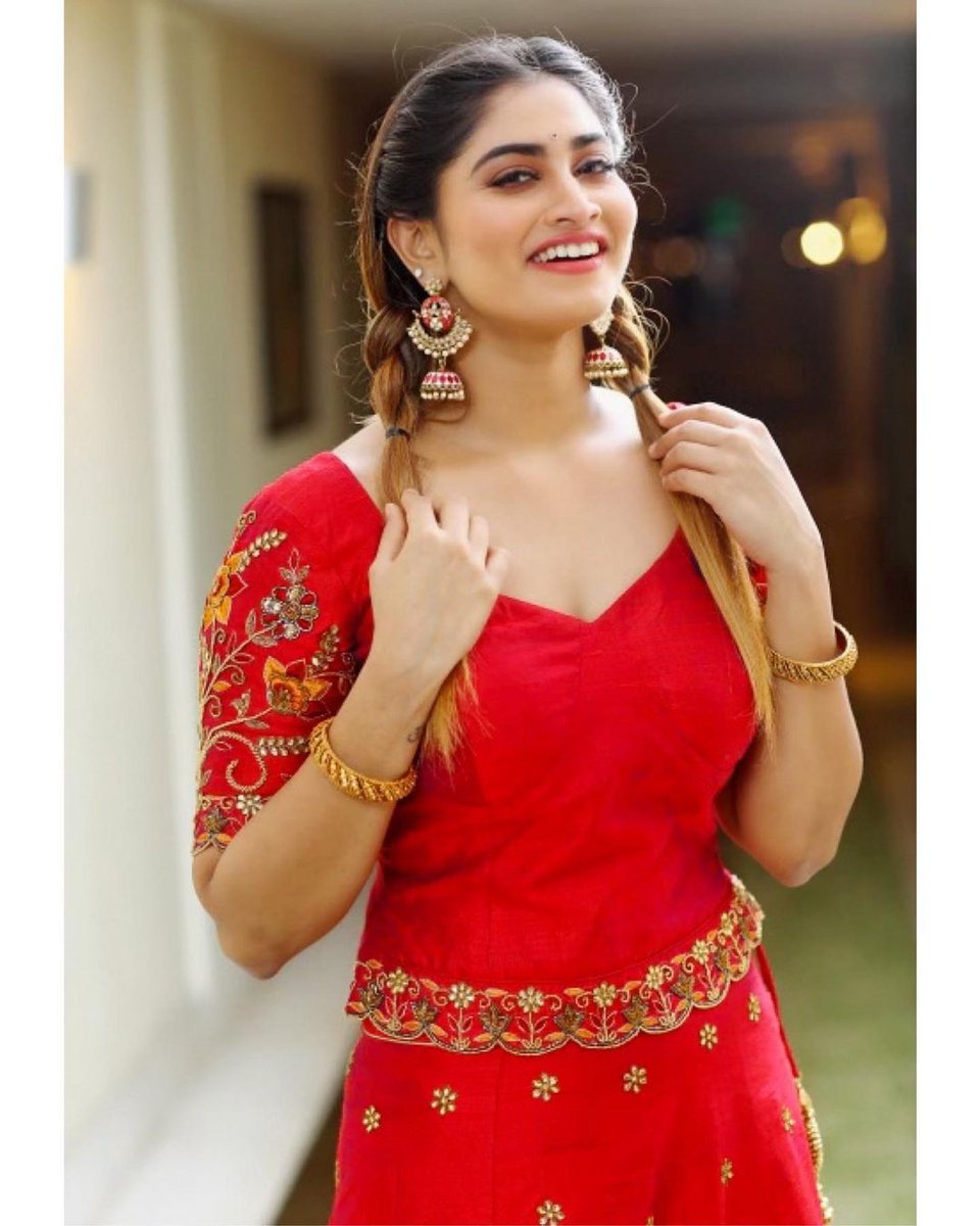 shivaninarayana's tweet photo. #HappyPongal 🤗 https://t.co/vxiRKncvLI