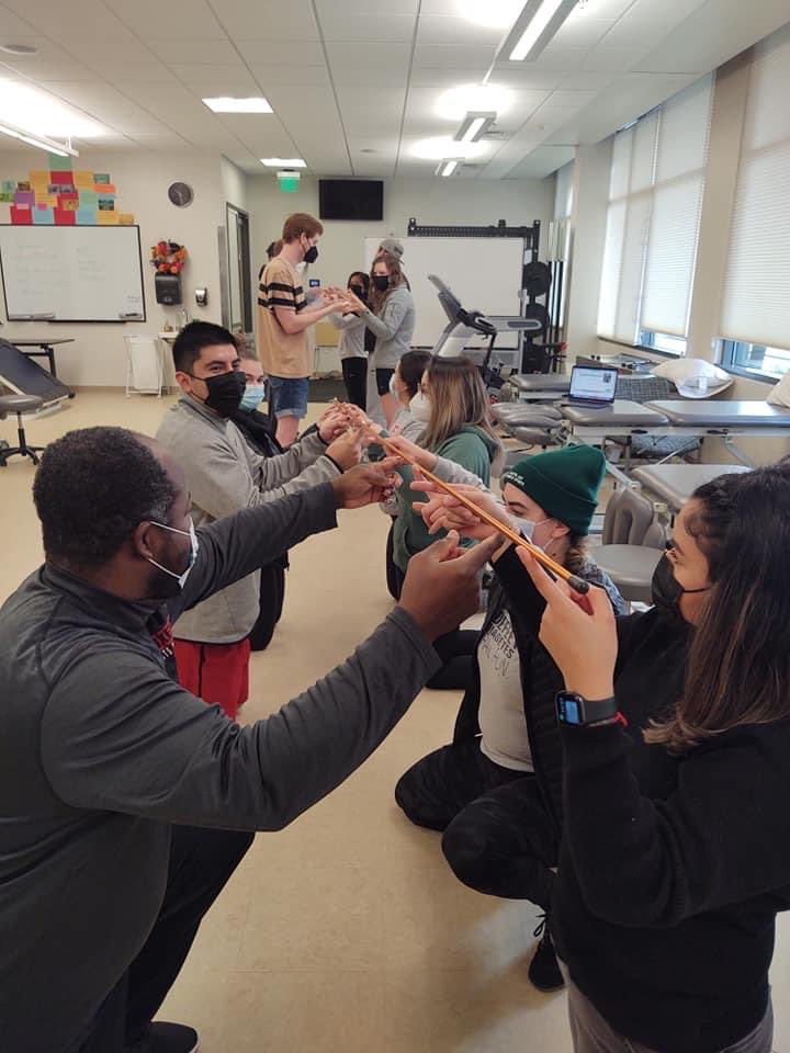 PacUAthleticTr's tweet photo. Teamwork makes the dream work!  @PacUAthleticTr #projectUP https://t.co/yLgifvRdjx