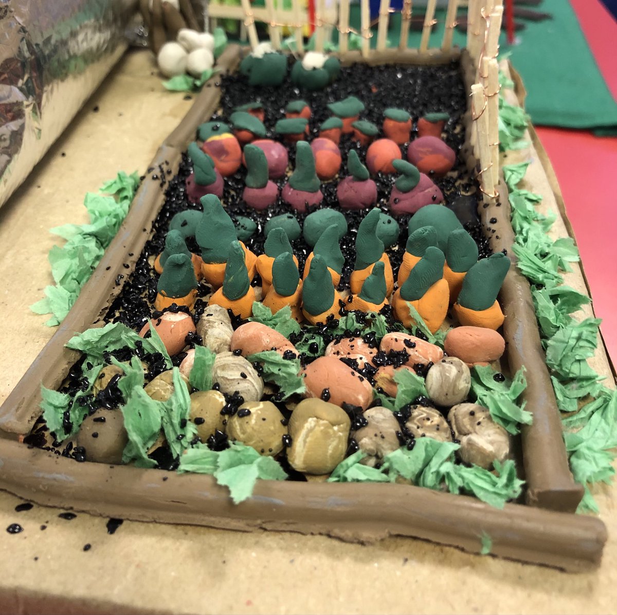 DLSjsyPrimary's tweet photo. Well done to #DLSYear5 who have been busy at home making their own models of Anderson air raid shelters for their new #DLSHistory topic of World War 2. https://t.co/OcGg2O9fpV