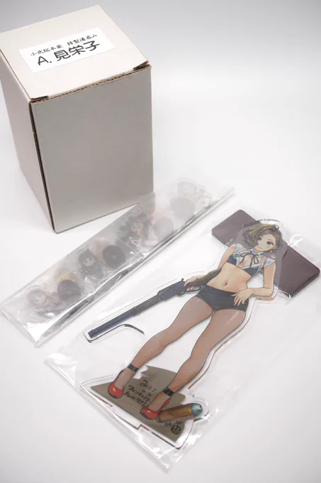 その他、ウィンチェスター見栄子V2アクスタ&amp;ファンタジーシリーズあくすた28mm版セット、見栄コップの豪華セット❤️
湯呑みは残りみかん1部、ファンタジーシリーズアクスタ28mm版セットはたぶんこれにて終了の可能性が高し。 