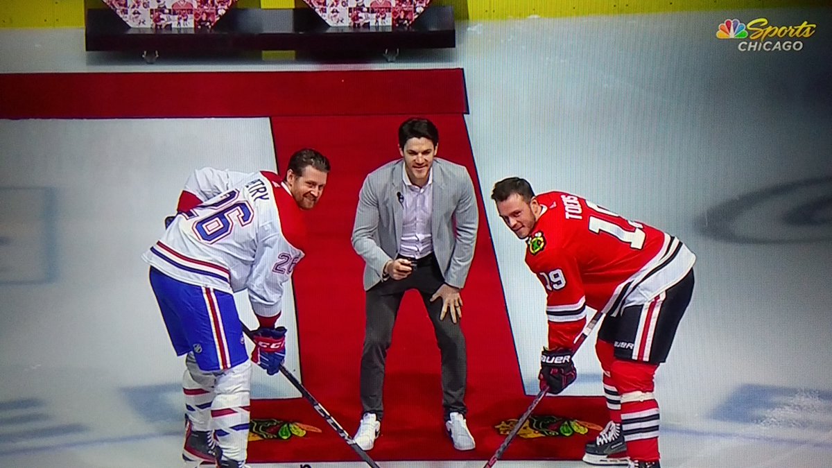 sidkid80's tweet photo. THANK YOU for two Stanley Cups and CONGRATS on a stellar career @shawz15er! 👏👍 #Blackhawks #TheMutt #NHL #Shawzer #RedMachine #HereComeTheHawks #HockeyTwitter #ColdSteelOnIce https://t.co/MikcJC2EHt