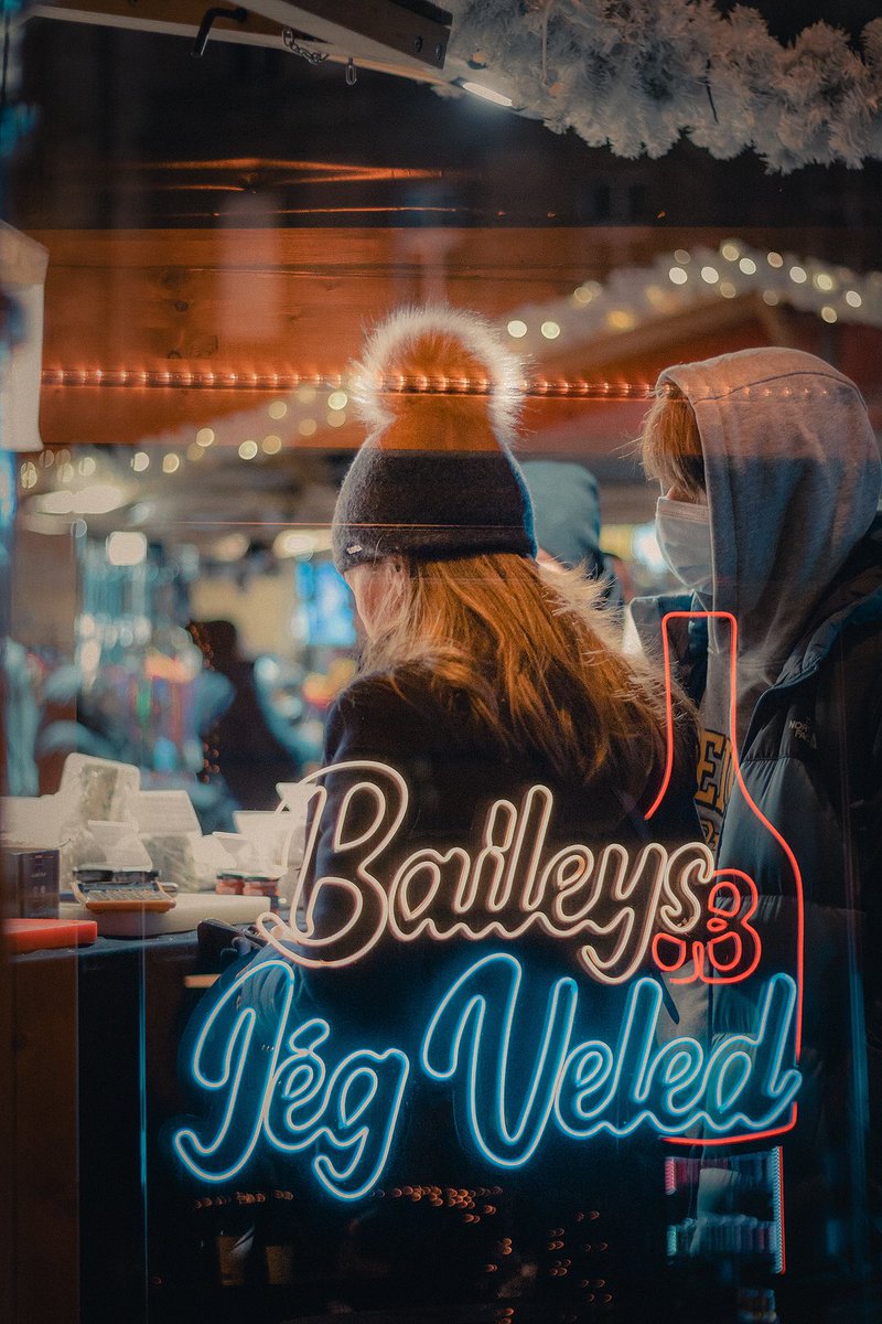Double exposure in camera 📸🙂 #streetphotography