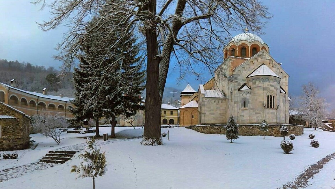 Mimica505's tweet photo. Sveti Vasilije Veliki, freska 12. vek - manastir Studenica 🌿🕊 #StudenicaMonastery #fresco #Serbia #Europe 🌍🌤 https://t.co/WEQOM7WuoC