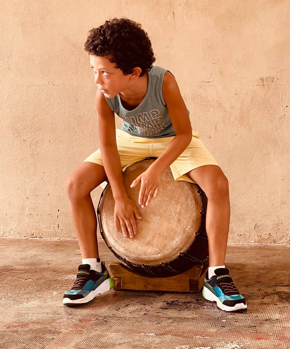 Jouer du #Roulèr, du #Kayamb, du #Bob, du #Sati. Quand les vacances permettent de transmettre notre culture #Créole… c’est le sens de l’action de l’association 7S4 multi-sports loisirs intergénérationnels, en partenariat avec la Ville de #SaintLeu. 

#Maloya #Kréol #SinLé