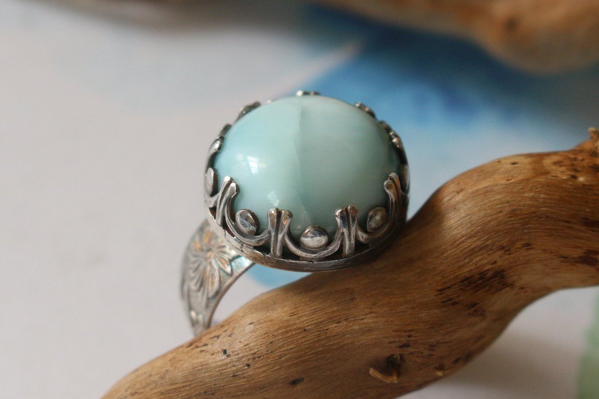 capcitycrafts's tweet photo. Romantic Vintage Style Larimar Cabochon Sterling Silver Statement Ring https://t.co/bc6xGMPLag #silver_jewelry #handmadeinUSA #handmadegifts #RomanticRing https://t.co/mJotQL5k4p