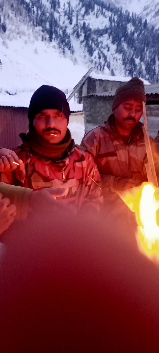 Prashan32624302's tweet photo. #sofiekashmir https://t.co/21OsPCVAJZ
