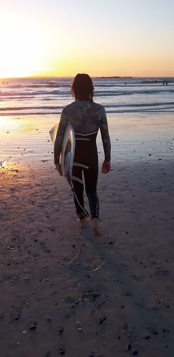 thebosskalil's tweet photo. #Sunsets #Surfs #CapeTown #EdenOnTheBay #MyWaterBaby #MyKeikiD 🏄‍♀️❤️🌞 https://t.co/gbttexoesx