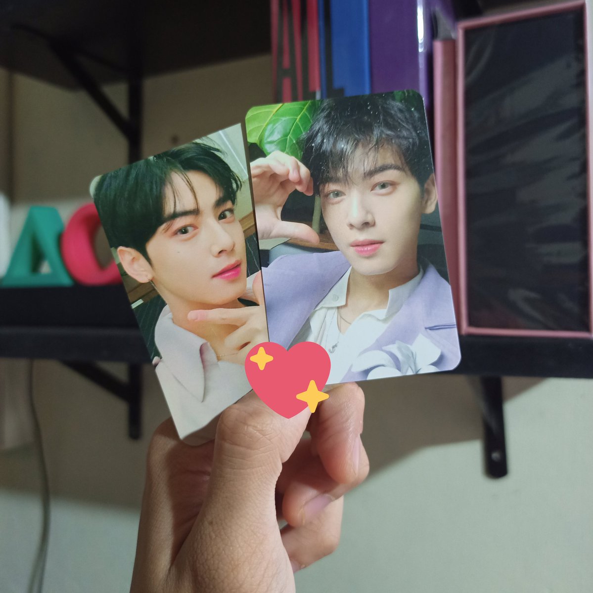 dongminyeongan's tweet photo. Eunwoo all light pcs arrived today, thank you @Astro_shoppe 🤍 https://t.co/gZA8Z4FyYf
