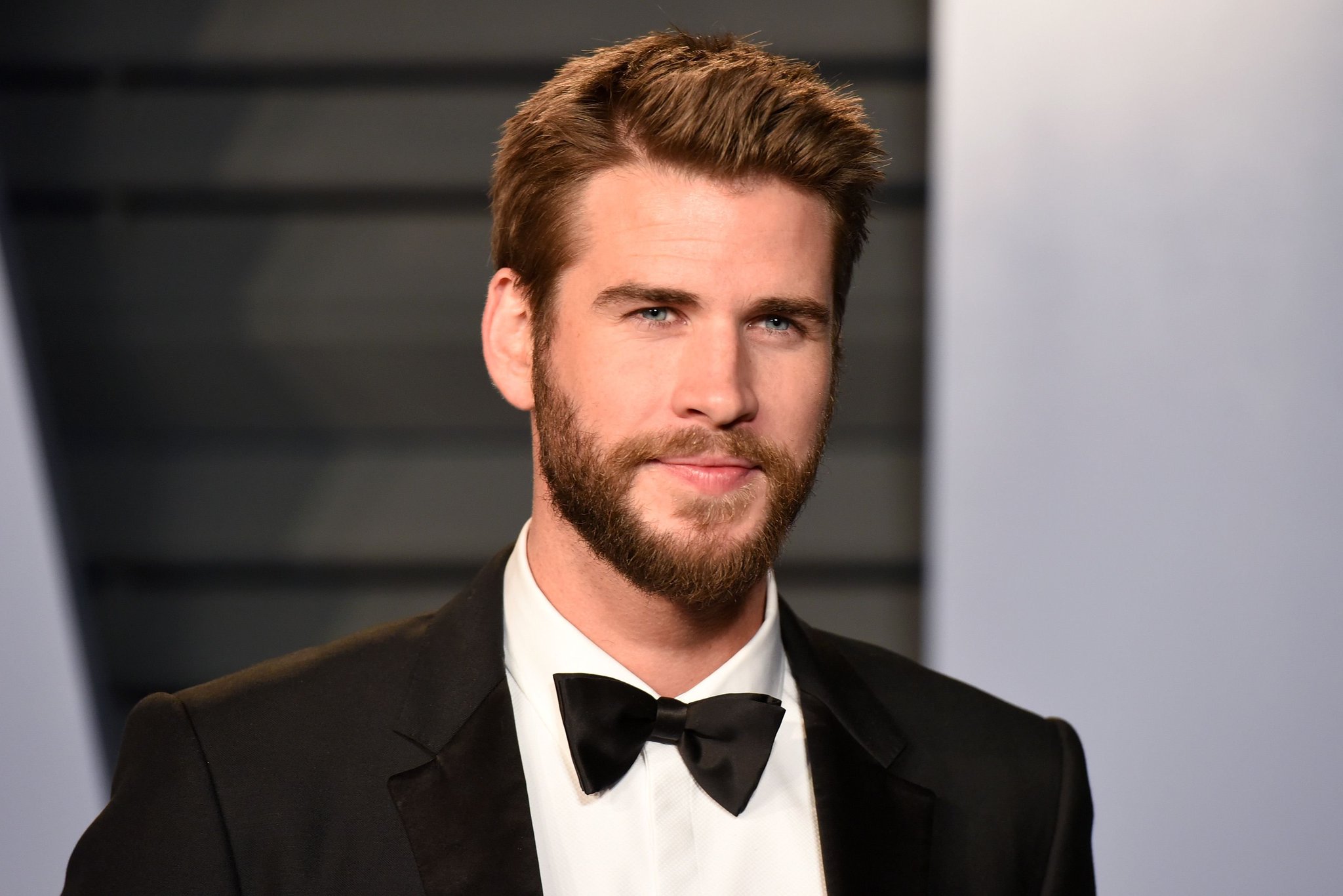 Happy birthday to Mr. Liam Hemsworth!!
happy 32! :) 