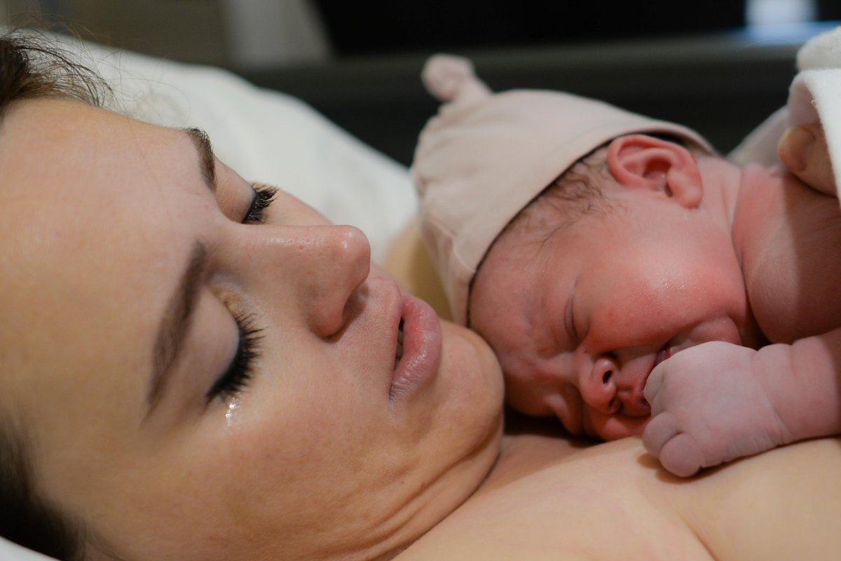 Margreet_N's tweet photo. Birth is amazing, no matter how it happens!
I really love capturing a woman’s strength, the care of a father and the miracle of birth. https://t.co/OXXB2JmRfa