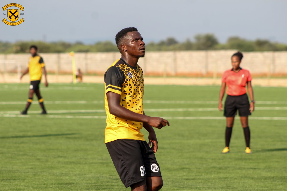 notwane_fc's tweet photo. Moyana and Nlu Debut

Galabgwe Moyana and Emanuel Nlu made their debut against Prisons XI on Wednesday afternoon at VTM Stadium.

#torontoboys
#sechaba https://t.co/iy3gaH03T1