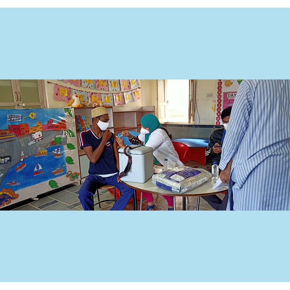 SaifeeSchool's tweet photo. Saifee School, Udaipur organised a Covid-19 Vaccination camp for students of grade 9th - 12th.

Over 75 students were benefitted from the camp.

#PROUDTOBESAIFIAN #COVID19 #vaccination #students #studentsvacation https://t.co/qLj4S4rmPI