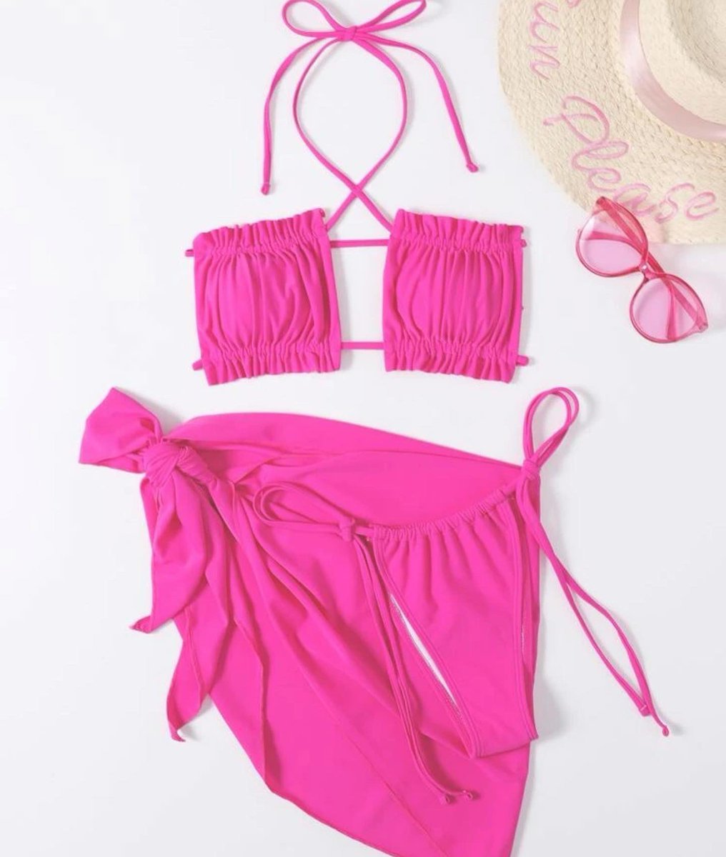 milz_collection's tweet photo. 3 piece frill halter bikini swimsuit &amp; cover up now available in size Large at only 65,000Ugx via Ntinda Business Village, Store B05 or call  0777 766 734 for deliveries. https://t.co/MHfo9BRhPE
