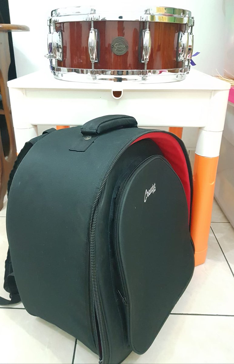 Gretsch Gold Series 14 x 5.5
Kotor stickmark aja
No minus
Lokasi Komplek Kodam kalimalang (dekat KFC Pangkalan Jati) 

Harga 3.650.000 nego santai
<a href="/DrumBagus/">@DrumBagus</a>