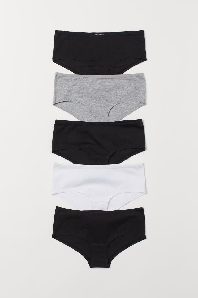 Intimate Uganda tweet media