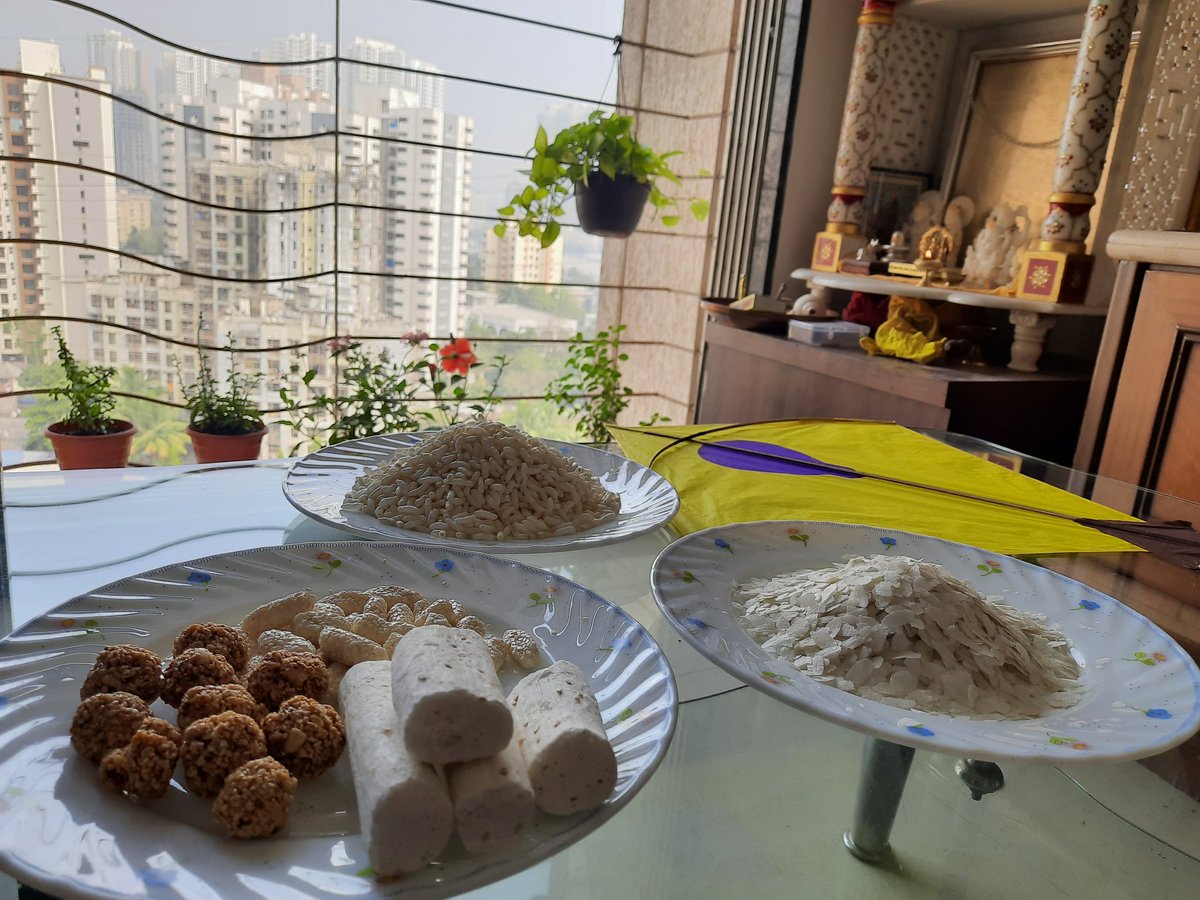 pinkcurrent's tweet image. Happy Makar Sankranti to everyone🧡🪁