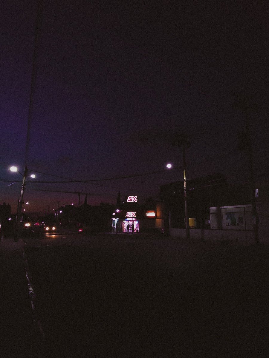 Melvanu23's tweet photo. Beautiful nights ✨✨ https://t.co/pHRYvckSHE