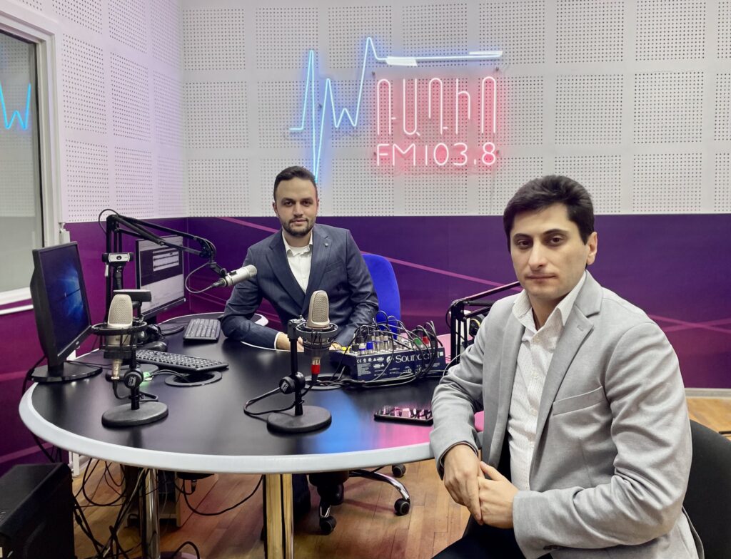 ✅ Սփյուռքի տեխնոլոգիական սթարթափերների «ՆերՈւժ» ծրագիրը  Հայաստանում հաջողելու ամենաարագ ու ամենահուսալի հնարավորությունն է ընձեռում:«ՆերՈւժ» ծրագրի ղեկավար՝ Հայկ Ենգիբարյանը Իմ ռադիո / Im radio-ի եթերում ներկայացնում է «ՆերՈւժ»-ի բոլոր մանրամասները:
imradio.armradio.am/2022/01/13/%D5…